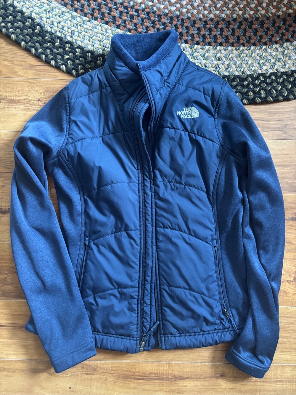 The North Face Women’s Navy Blue Puffer Jacket with Fleece Panels & Sleeves